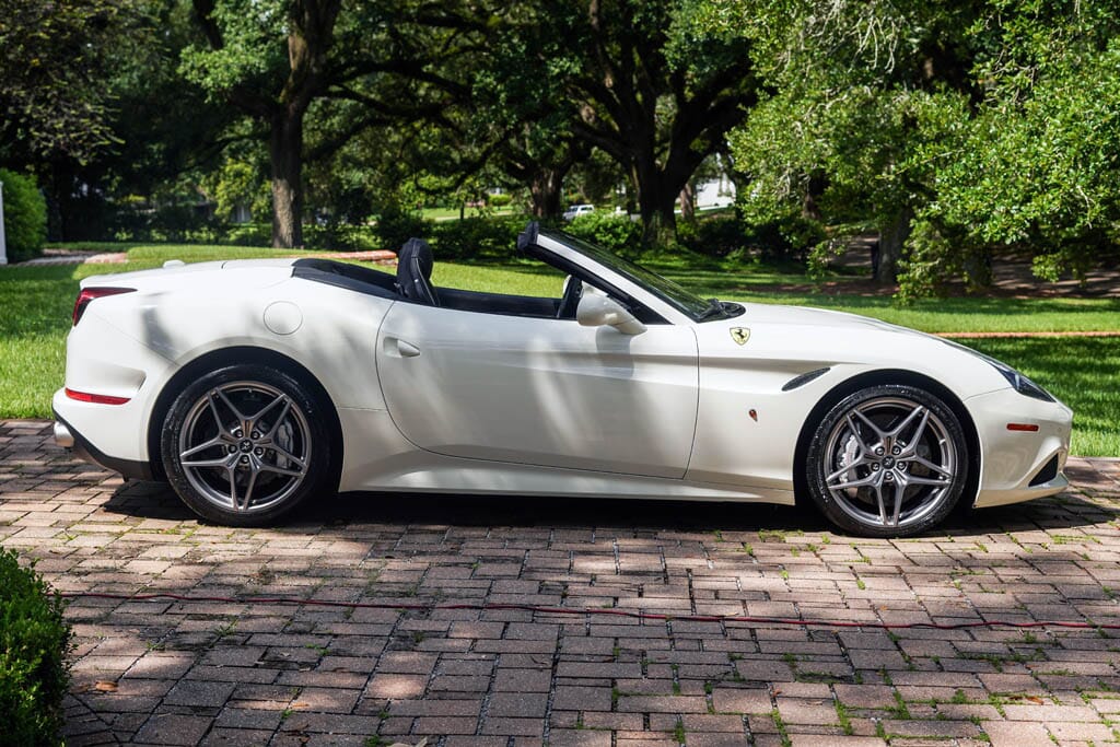 2015 Ferrari California T for sale